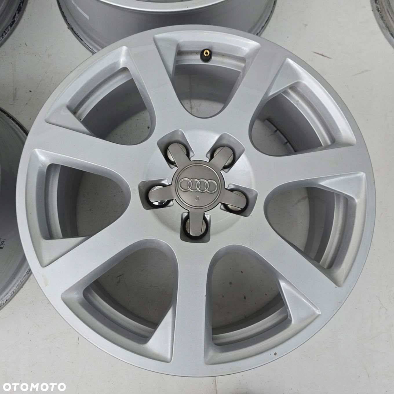 AUDI Q5 A4 B8 B9 A6 C6 A3 17" 5x112 7.0 ET37 4X - 4