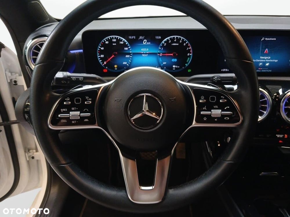 Mercedes-Benz CLA - 18