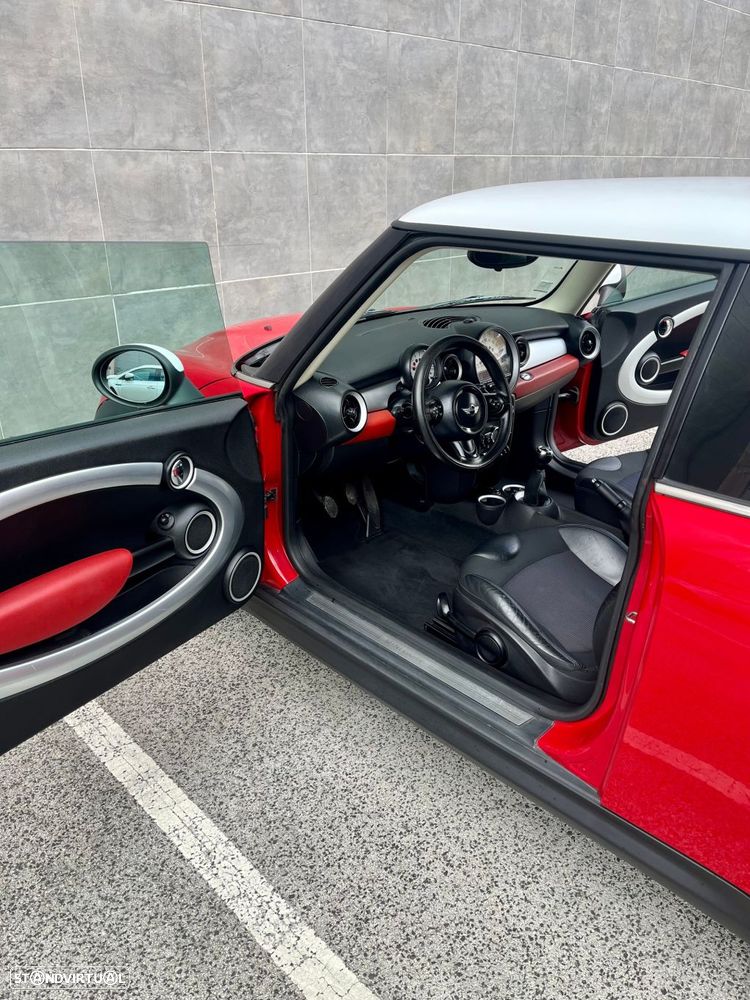 MINI 3 Portas Cooper D - 9