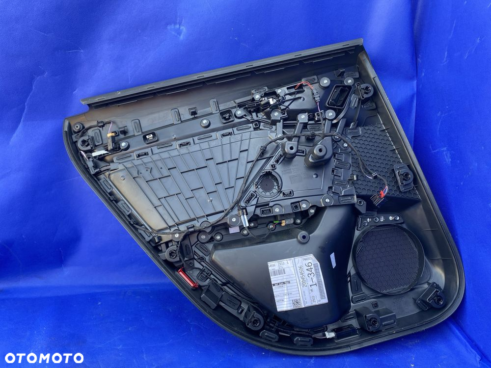BOCZEK tapicerka drzwi AUDI A3 8Y prawy tył Bang Olufsen Ambiente - 7