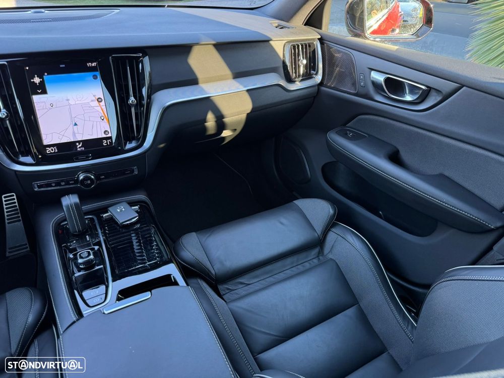 Volvo V60 2.0 T6 AWD TE R-Design - 28