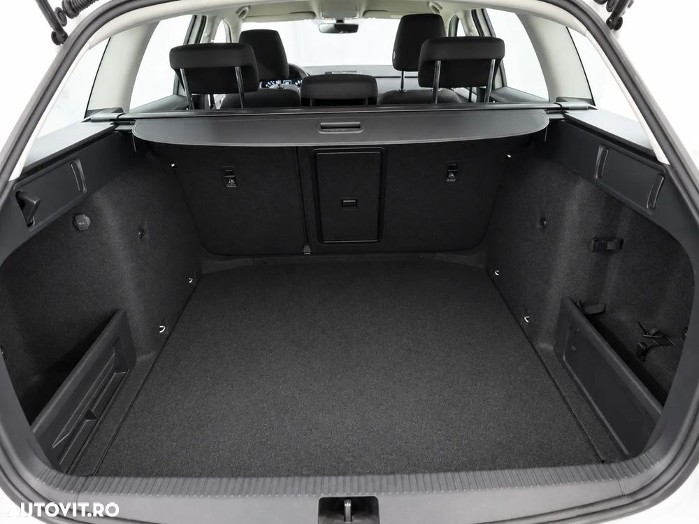 Skoda Octavia 1.6 TDI DSG Ambition - 5