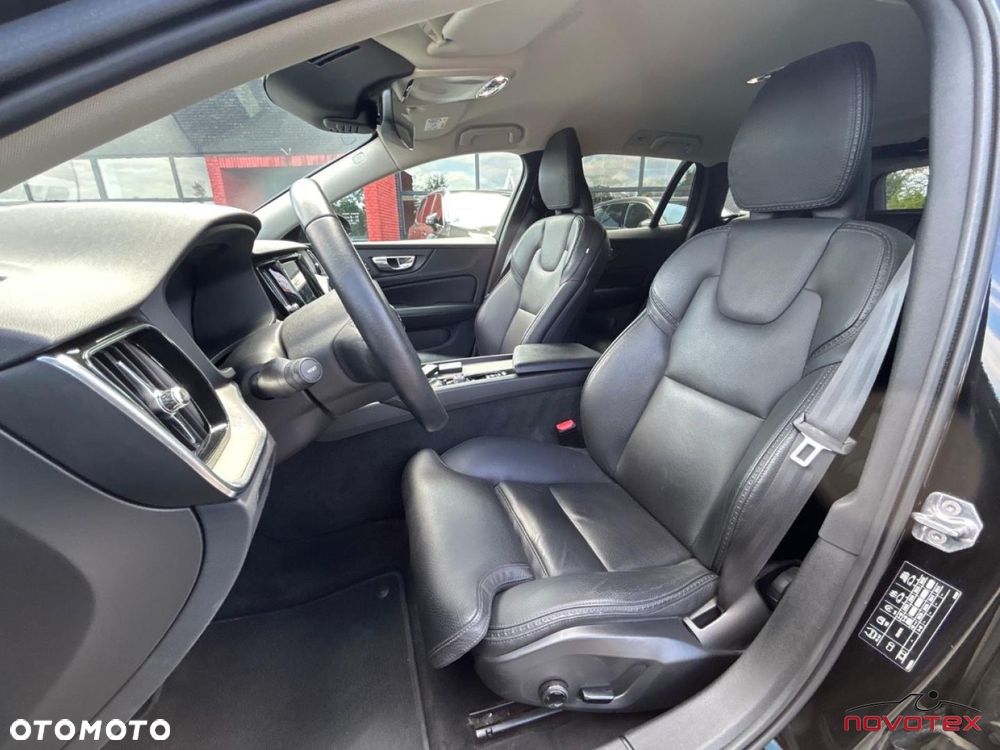 Volvo V60 Cross Country D3 Geartronic Momentum - 11