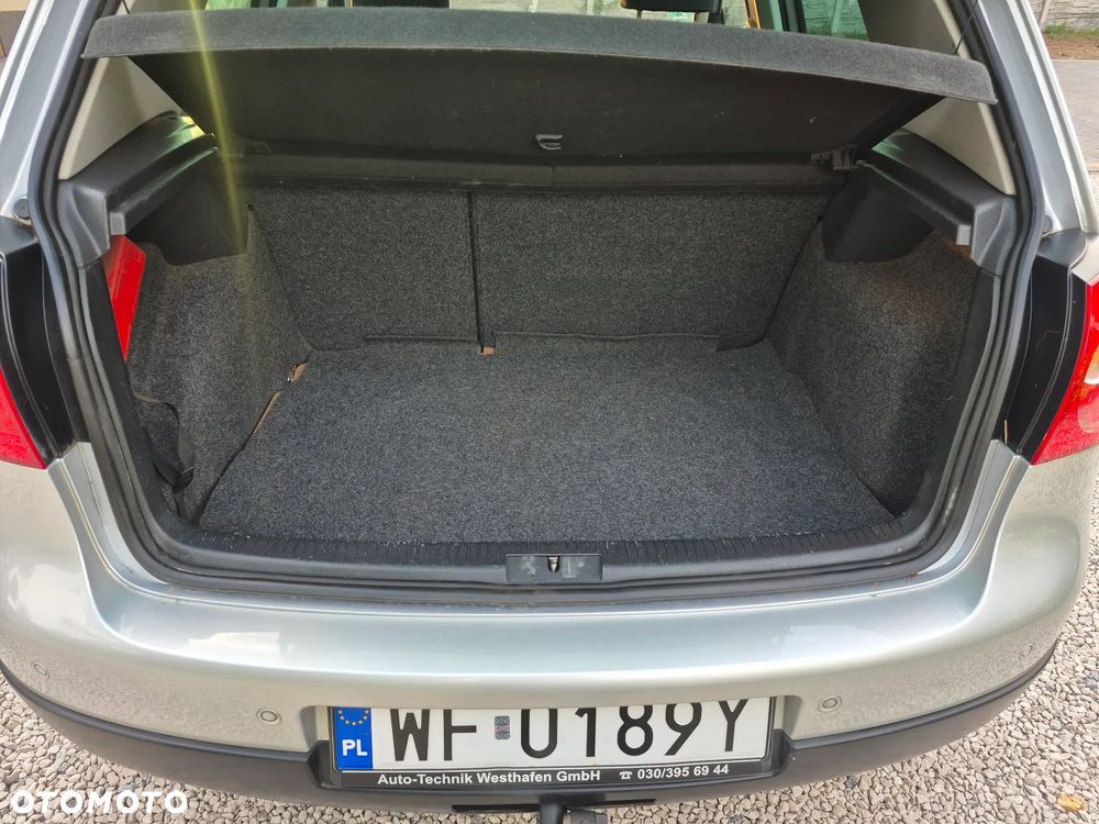 Volkswagen Golf 1.6 United - 19