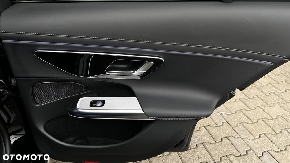 Mercedes-Benz Klasa E - 30