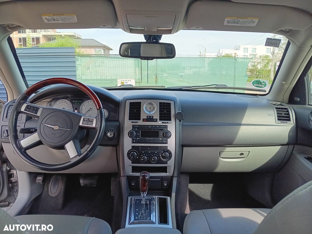 Chrysler 300C 3.0L CRD V6 aut - 6