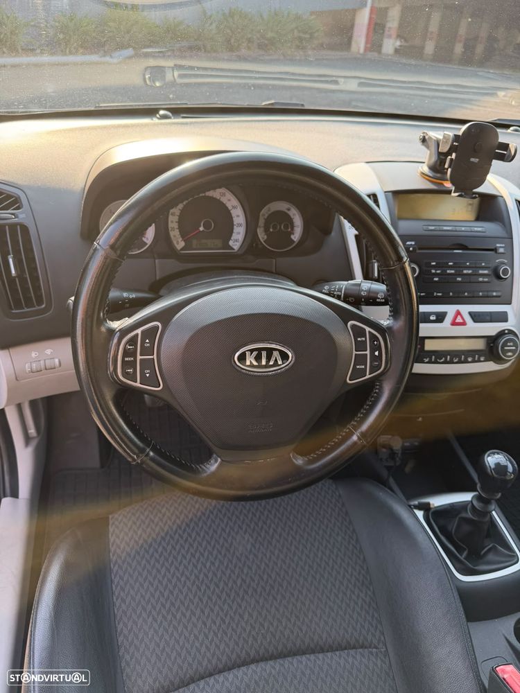 Kia Ceed SW 1.6 CRDi EX - 4