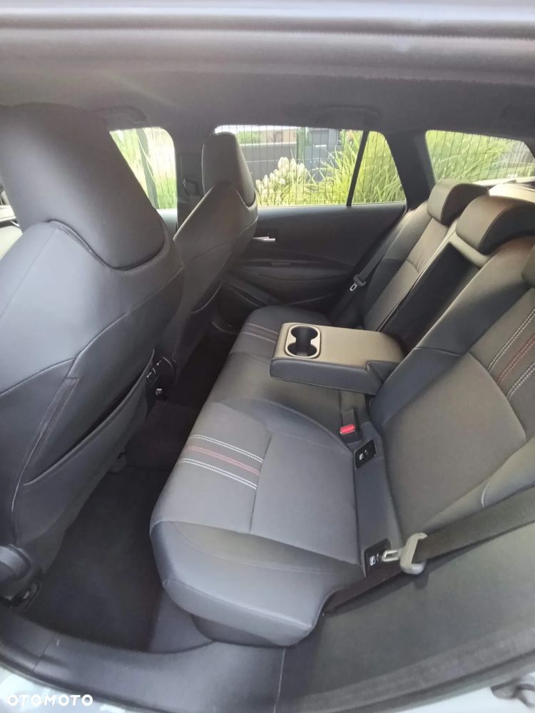 Toyota Corolla 2.0 Hybrid GR Sport - 8