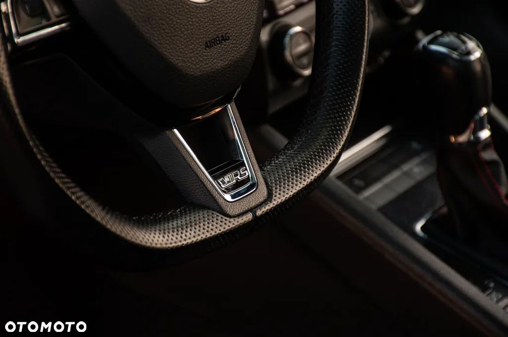 Skoda Octavia 2.0 TDI SCR RS DSG - 35