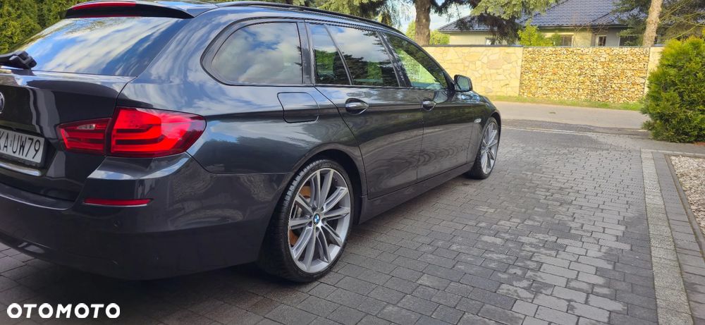BMW Seria 5 525d Sport-Aut Modern Line - 8