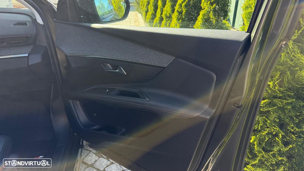 Peugeot 3008 BlueHDi 130 Stop & Start EAT8 Allure - 23