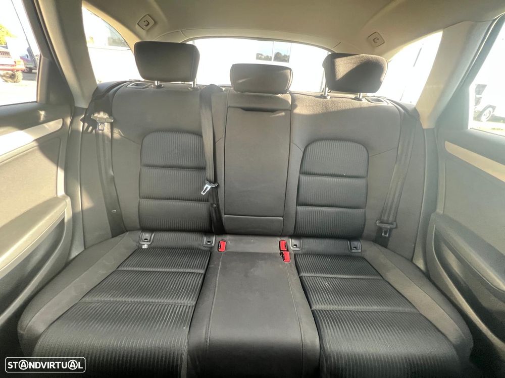 Audi A4 Avant 2.0 TDI DPF Ambition - 8