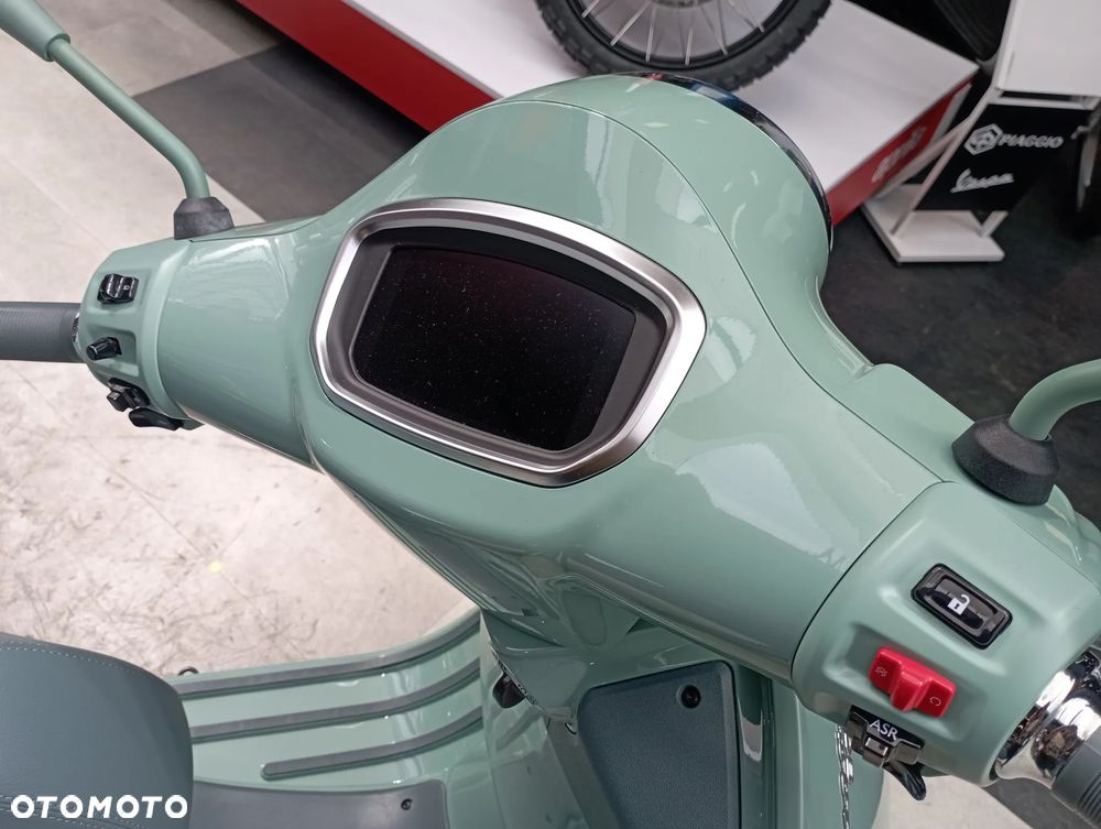Vespa GTS - 12