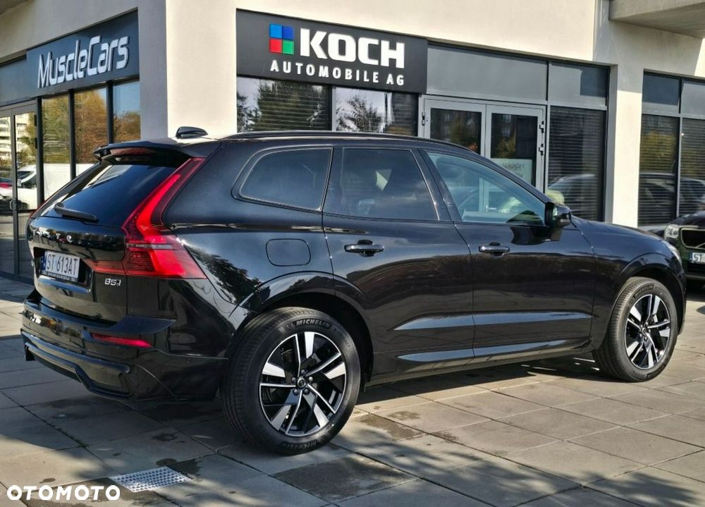 Volvo XC 60 B5 B AWD Plus Dark - 4
