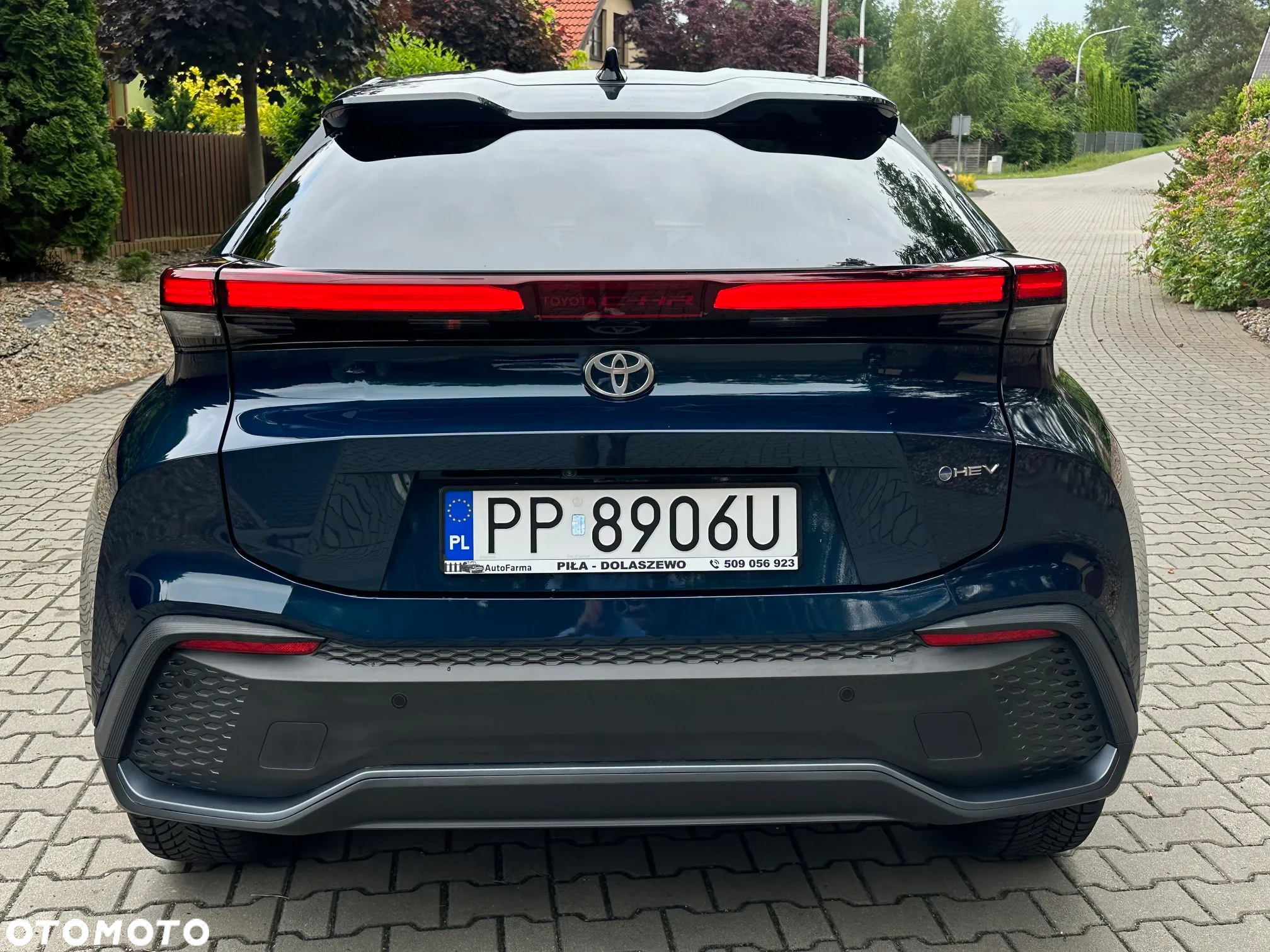 Toyota C-HR 1.8 Hybrid Team Deutschland - 9