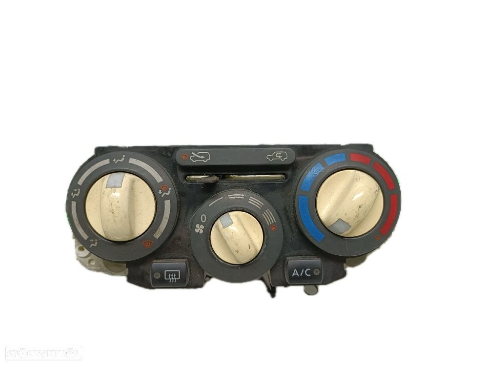 Comando / Botão De Sofagem / Climatronic Nissan Micra Iii (K12) - 1