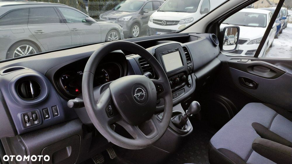 Opel Vivaro - 31