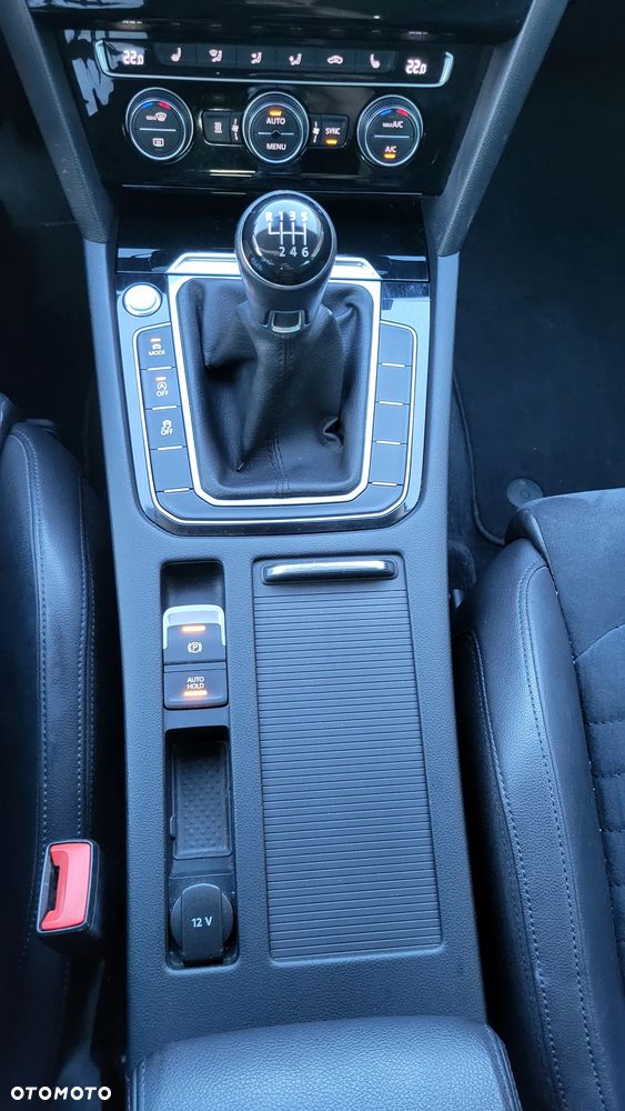 Volkswagen Passat 2.0 TDI BMT 4Mot Highline - 12