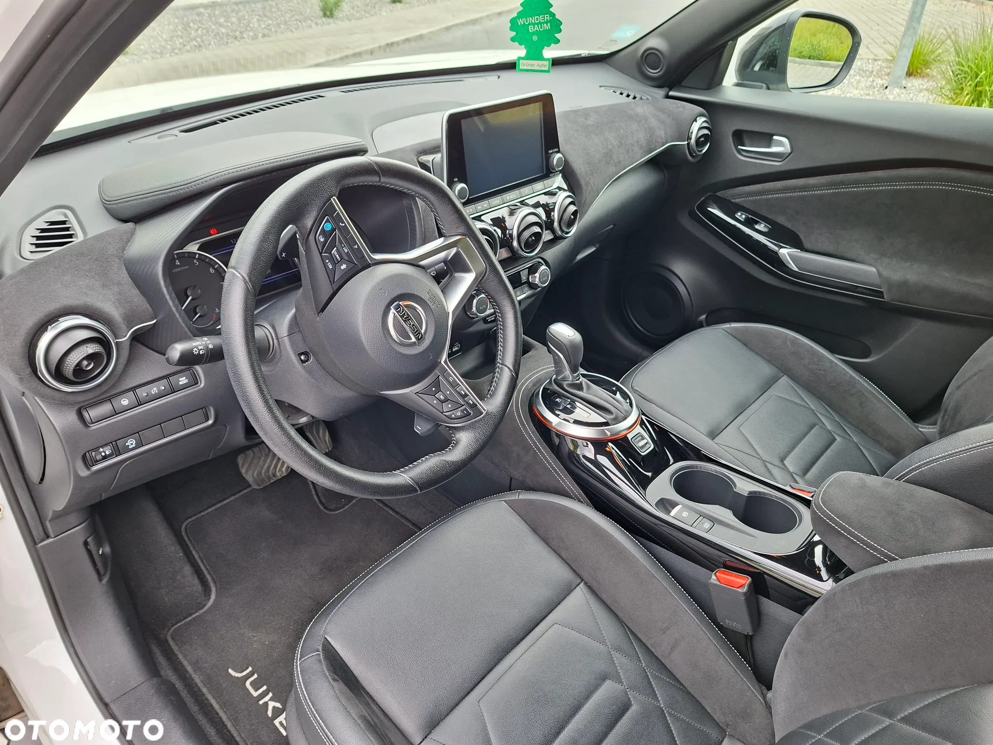 Nissan Juke 1.0 DIG-T N-Design DCT - 15
