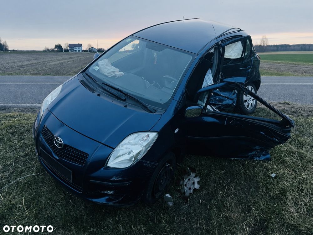 Toyota Yaris - 2
