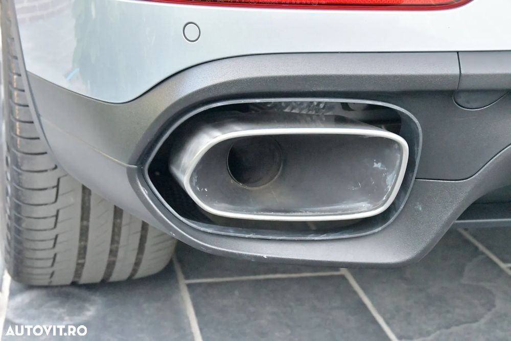 Porsche Cayenne - 30