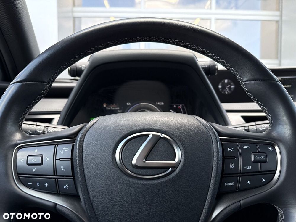 Lexus UX 250h GPF F Impression 2WD - 16