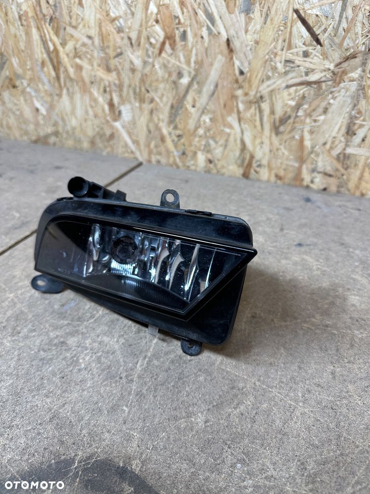 AUDI A4 B8 HALOGEN PRAWY 8K0941700 - 3