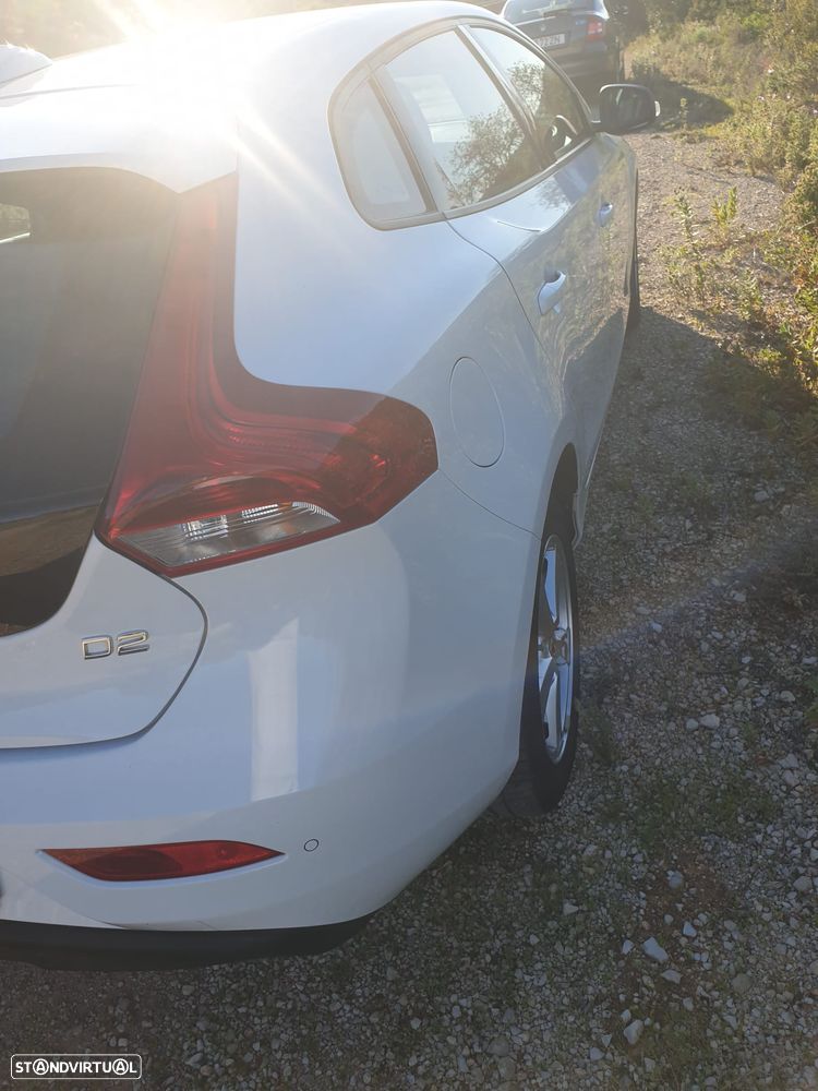 Volvo V40 2.0 D2 Kinetic - 3