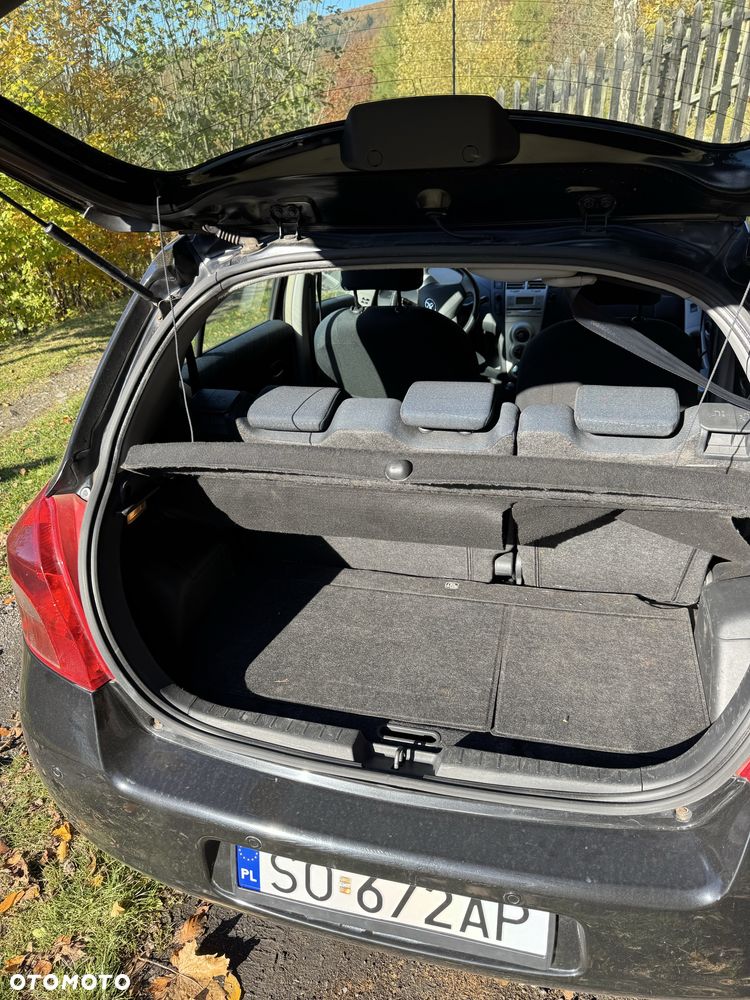 Toyota Yaris - 7