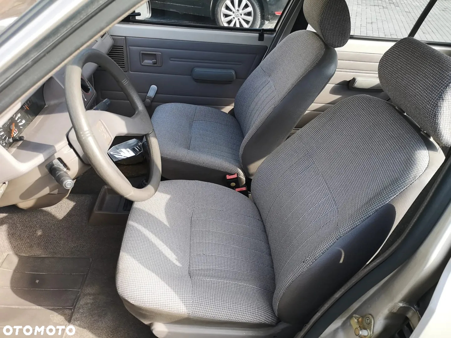 Peugeot 205 1.1 GL - 16