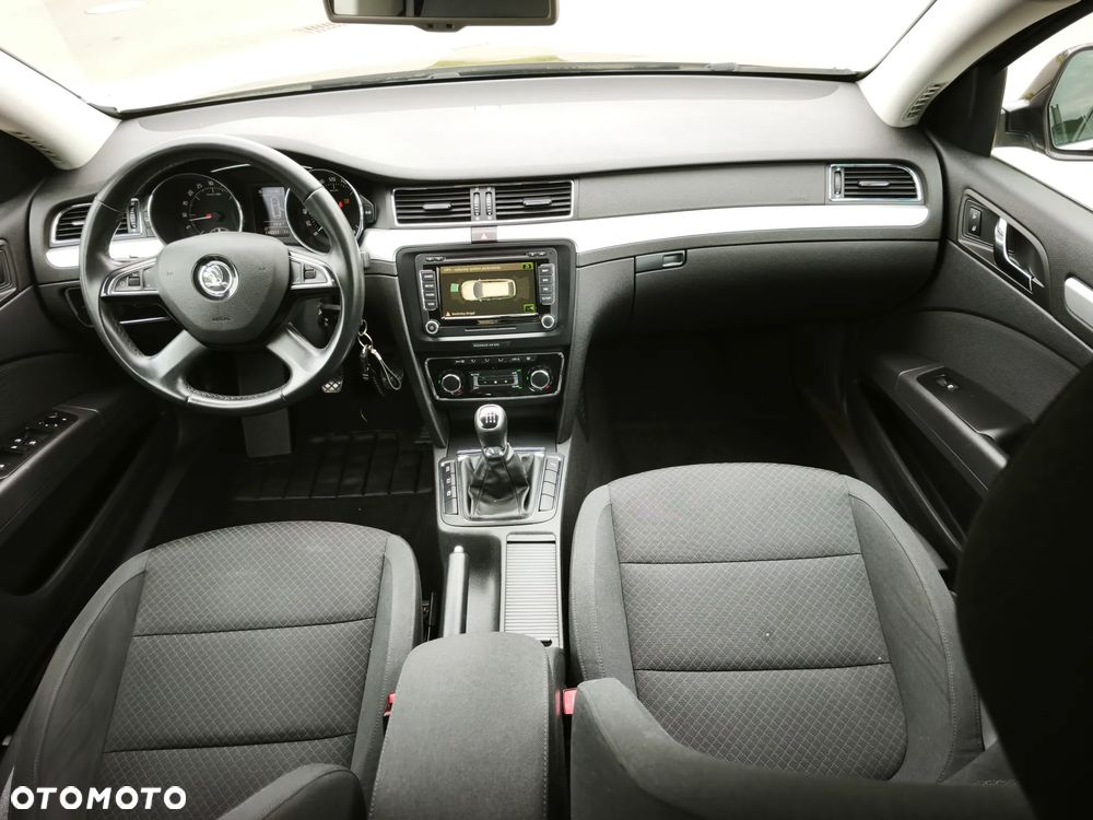 Skoda Superb 1.6 TDI GreenLine - 16