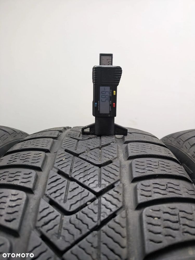 Opony zimowe 245/50/19 Pirelli Winter SottoZero 3 Runflat - 4