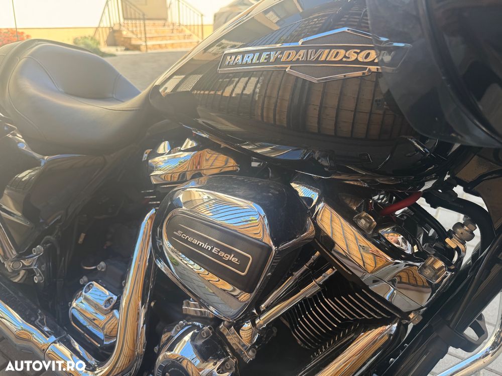 Harley-Davidson CVO Road Glide Limited - 6