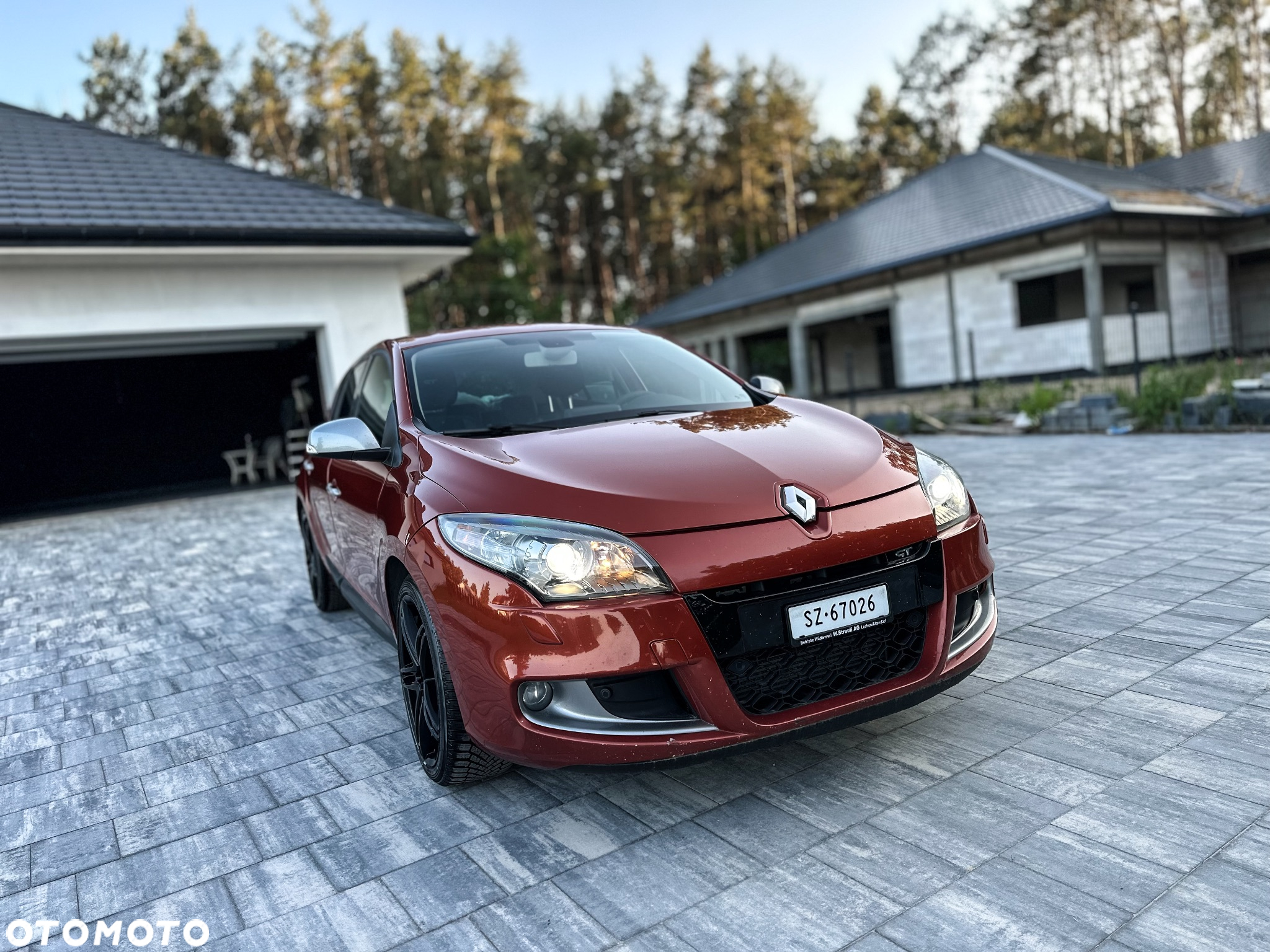 Renault Megane TCe 180 GT - 2