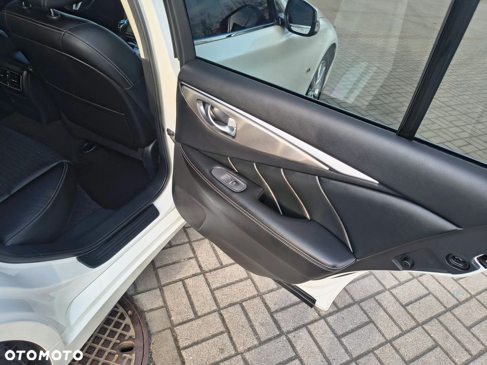 Infiniti Q50 Q50(S) 3.0t Sport - 24