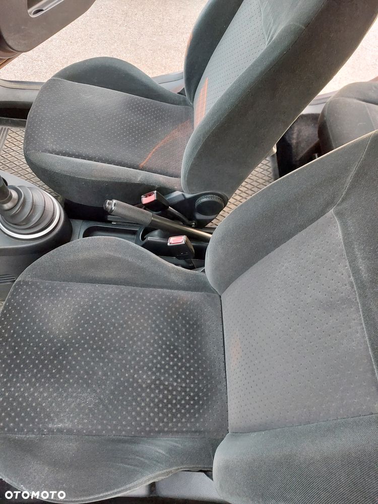 Ford Fiesta 1.4 Ghia - 20