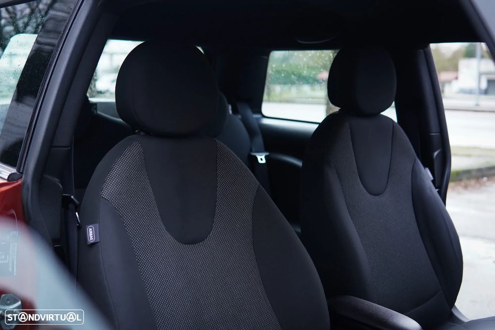 MINI 3 Portas Cooper D - 56