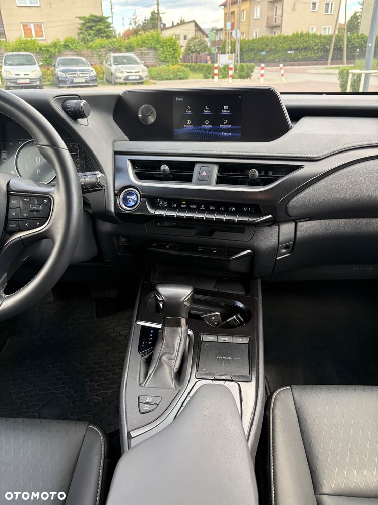 Lexus UX 250h GPF F Impression 2WD - 13