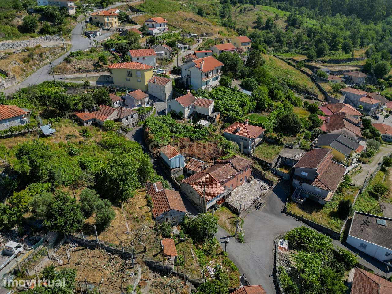 Moradia em Fafe com elevado potencial para investimento ou habitação d - Grande imagem: 2/10