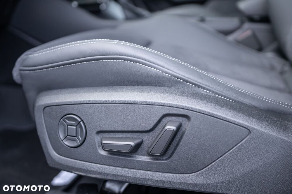 Audi Q3 Sportback - 12