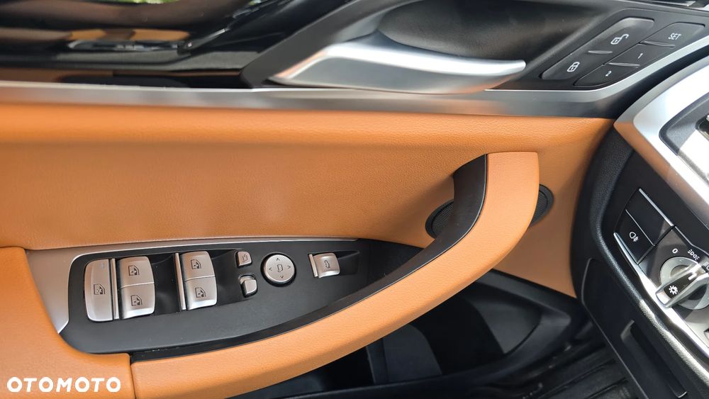 BMW iX3 80kWh Inspiring - 17