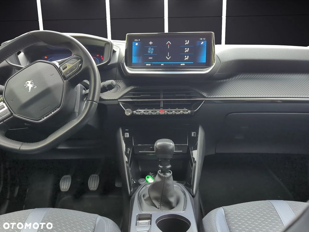 Peugeot 2008 1.2 PureTech Allure S&S - 24