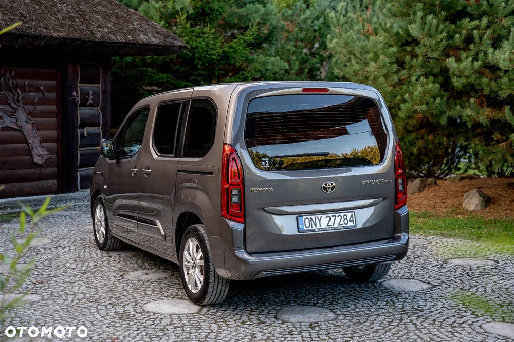 Toyota Proace City Verso 1.2 D-4T Family - 3