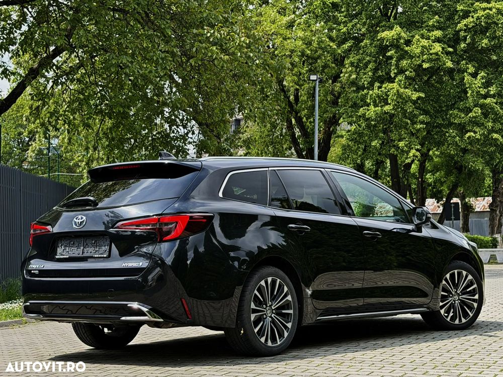 Toyota Corolla - 4