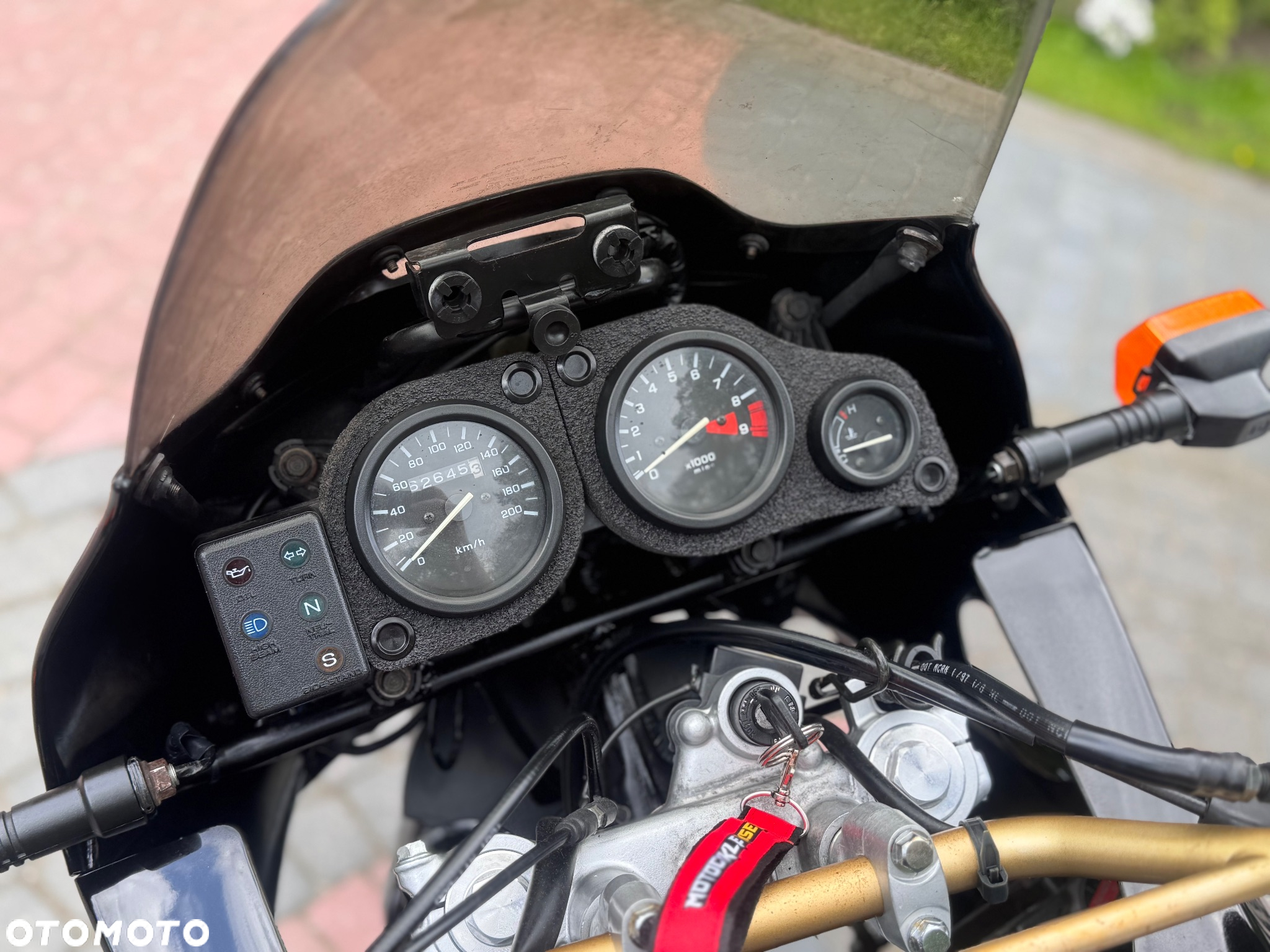 Honda XRV - 25