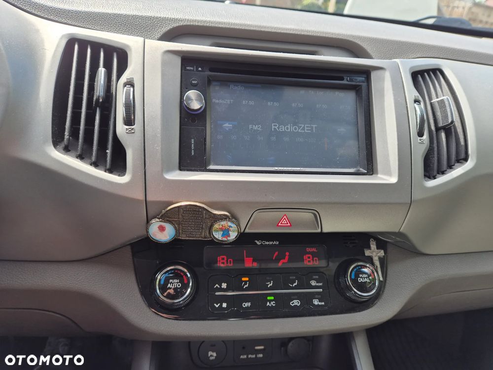 Kia Sportage 2.0 CRDI XL - 22