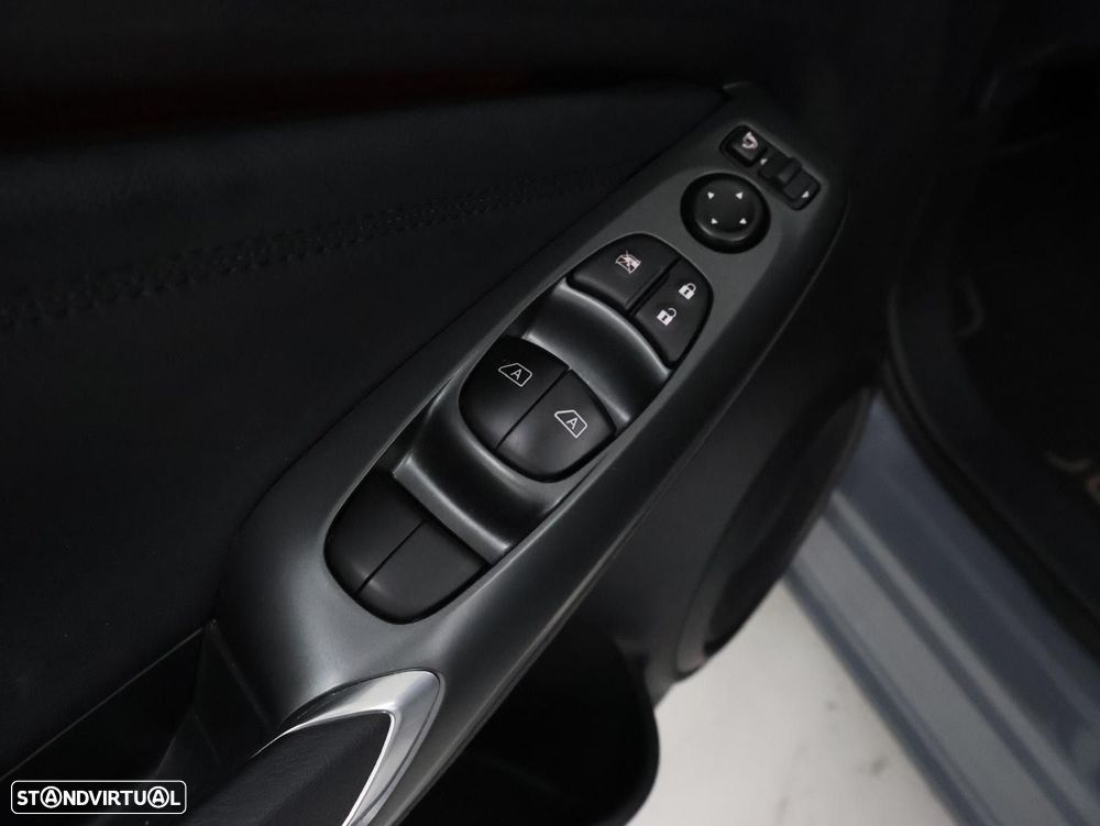 Nissan Juke 1.0 DIG-T N-Connecta DCT - 12