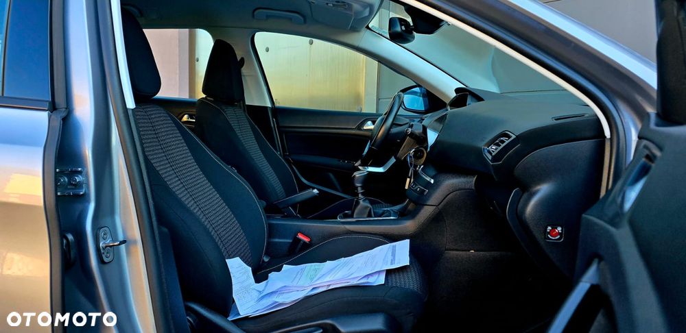 Peugeot 308 BlueHDi 130 Allure Pack - 22