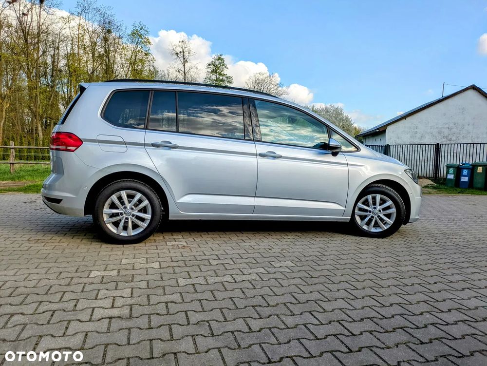 Volkswagen Touran 1.6 TDI SCR (BlueMotion Technology) SOUND - 6