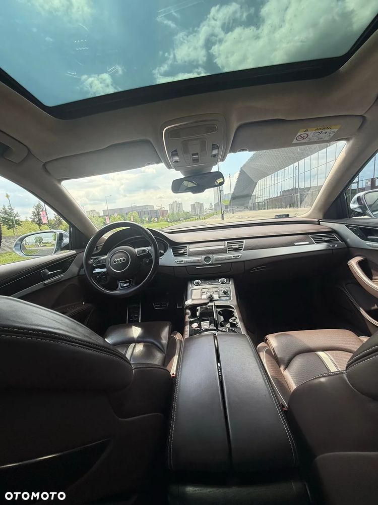 Audi S8 - 6